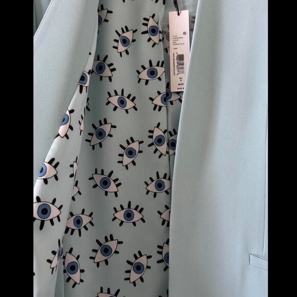 Alice + Olivia Skye Trumpet Sleeve Boyfriend Blazer Powder Blue Size Small NWT - Picture 10 of 15